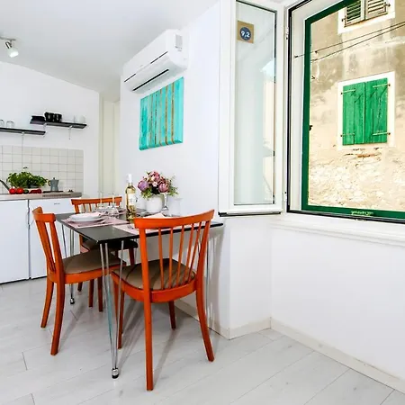 Casa Giuseppina 公寓 罗维尼